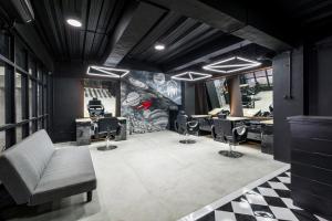 Istumisnurk majutusasutuses Gold Hotel Simpang Lima