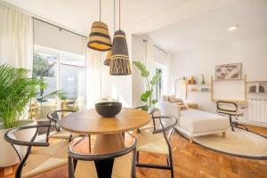 Et opholdsområde på Casa Rosário - Three Bedroom Villa with Private Pool + 9 billeder