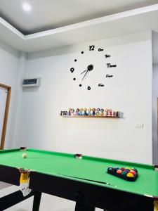 Τραπέζι μπιλιάρδου στο Kazokupoolvilla