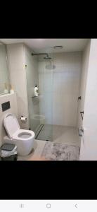Bilik mandi di 2 Bedroom Apartment on Nightfall