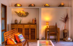 A seating area at Sunset Mancora