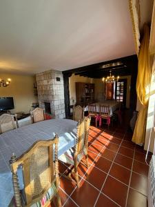 Μια τηλεόραση ή/και κέντρο ψυχαγωγίας στο Casa Rural El Gerbal