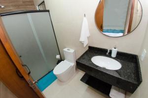 Bilik mandi di Pousada Viva praia 30 metros da praia +60 gambar