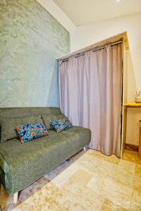 Posezení v ubytování Appart T2 - Jacuzzi gonflable et accès plage