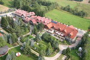 Pohľad z vtáčej perspektívy na ubytovanie Hotel Chata Za Wsią