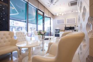 Posezení v ubytování Hotel Pharos