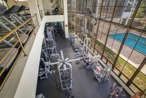 an overhead view of a gym with tread machines at Acogedor Apartamento remodelado in Sosúa