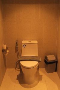 A bathroom at Resort CONDOTEL Apec Mũi Né PS 1 Phòng Ngủ