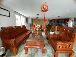 Posezení v ubytování Nhat Hoang Hotel