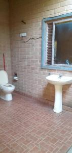 ห้องน้ำของ Hotel Dumaka