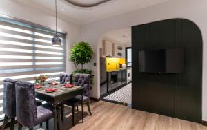 Kuchyň nebo kuchyňský kout v ubytování Eli Rina Hotel + 33 fotografií