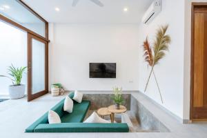 Μια τηλεόραση ή/και κέντρο ψυχαγωγίας στο Villa Kulibul by GORO