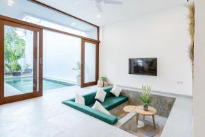 Μια τηλεόραση ή/και κέντρο ψυχαγωγίας στο Villa Kulibul by GORO