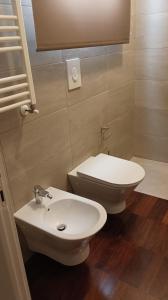 A bathroom at CASA CRISTINA Monopoli