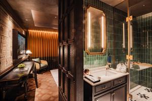 Koupelna v ubytování Hotel Central 新中央酒店 + 37 fotografií