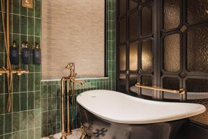 Vannituba majutusasutuses Hotel Central 新中央酒店