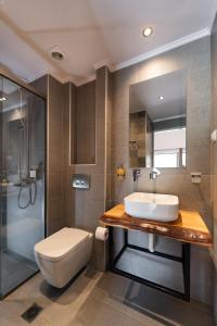 Ένα μπάνιο στο Drakatos Apartments +68 φωτογραφίες