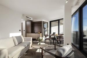 Гостиная зона в SeeSea Hotel