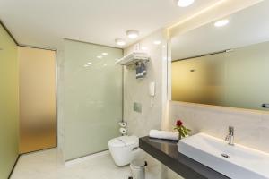 Bagno di Calypso Palace