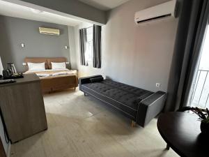 Gallery image of Skiathos Hills Studios in Skiathos Town +12 photos