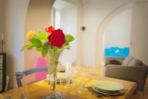 Posedenie v ubytovaní CasaBlanca Apartment + 14 fotografií