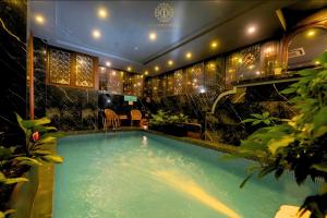 Bazén v ubytování Rex Hanoi Hotel nebo v jeho okolí