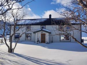 Fredvang Farm House, Lofoten v zimě