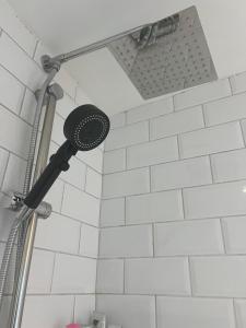 Bilik mandi di Single Unique Room For Professionals