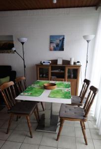 Fotografie z fotogalerie ubytování Bungalow 5566 in Tossens v destinaci Tossenserdeich