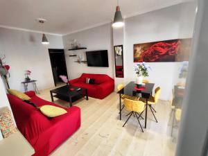 A seating area at Marlen House Chania