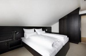 Posteľ alebo postele v izbe v ubytovaní Apartmentwohnung mit Balkon für sechs Personen + 7 fotografií