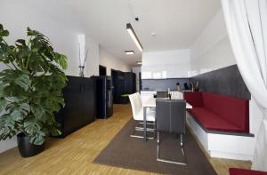 Fotografia z galérie ubytovania Apartmentwohnung mit Balkon für sechs Personen v destinácii Aschau