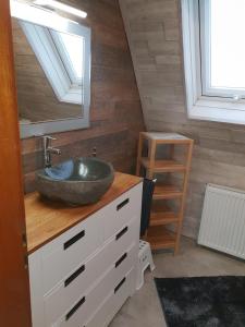 Φωτογραφία από το άλμπουμ του Pralinchen-Die Ferienwohnung im Nord-Schwarzwald σε Tiefenbronn