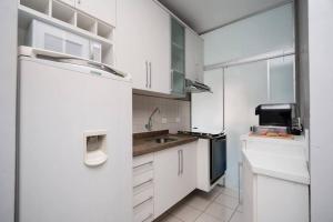 Gallery image of Cosy flat 10 min walk from tube station. in São Paulo