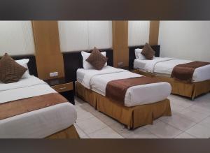 Imagen de la galería de عنوان الرفاهية للشقق المخدومة Eunwan AlRafahia Serviced Apartment, en Sharurah