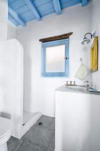 Et badeværelse på Diasella villas + 18 billeder