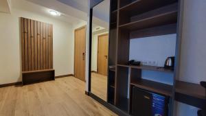 Kuchyň nebo kuchyňský kout v ubytování Hotel Ushba in Mestia