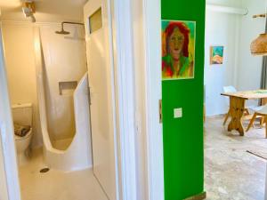 A bathroom at The Beachhouse Apartments