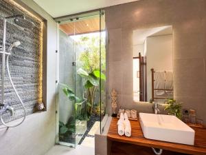 Ванна кімната в Villa Sunny Side Ubud