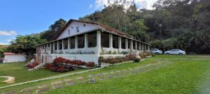 Κήπος έξω από το Casa Sítio Floresta de Guaramiranga