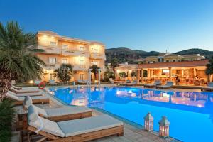 Πισίνα στο ή κοντά στο Socrates Hotel Malia Beach