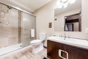 Ένα μπάνιο στο Black Birch +17 φωτογραφίες