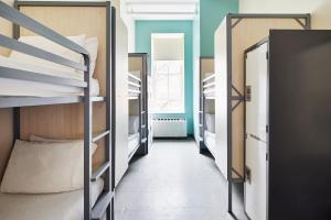 HI New York City Hostel客房内的一张或多张床位