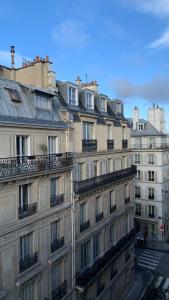 Galerija fotografija objekta Parisian Charm - Heart of Saint-Germain-des-Prés Elegance u Parizu