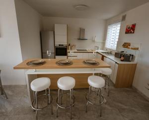 Una cocina o zona de cocina en Malta Serenity Home