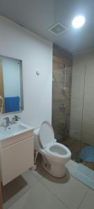 A bathroom at Boca del Mar Residence, Boca Chica