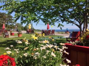 Gallery image of Hotel Le Pionnier in Tadoussac
