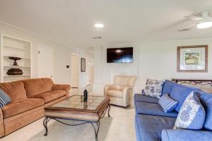 Gallery image of Perfect for Large Groups, Private Pool and Yard in Austin