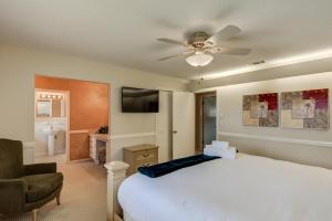 Gallery image of Perfect for Large Groups, Private Pool and Yard in Austin