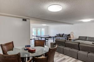 Gallery image of Perfect for Large Groups, Private Pool and Yard in Austin